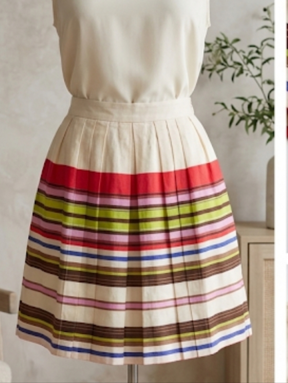 LOFT Sz 8 pleated mini skirt. Cream with vibrant multi-color stripes. Lined, Y2K